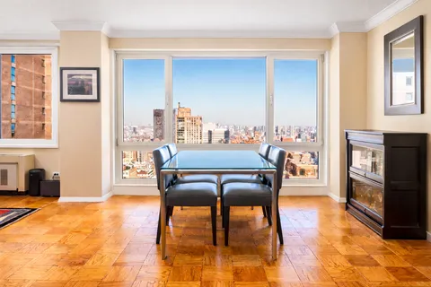 $1,050,000 | 50 East 89th Street, Unit 31C | Upper East Side