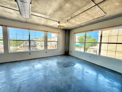 a view of a big room with closet