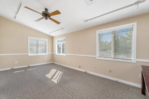 $24,750,000 | 3 Railroad Avenue, East Hampton, NY 11937