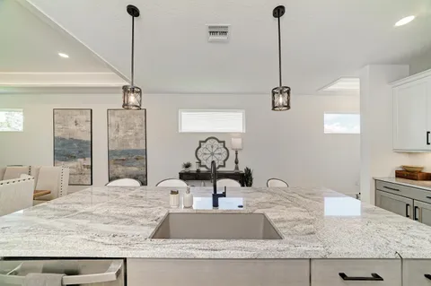 $729,000 | 1047 Waterline Court, Sarasota, FL 34240