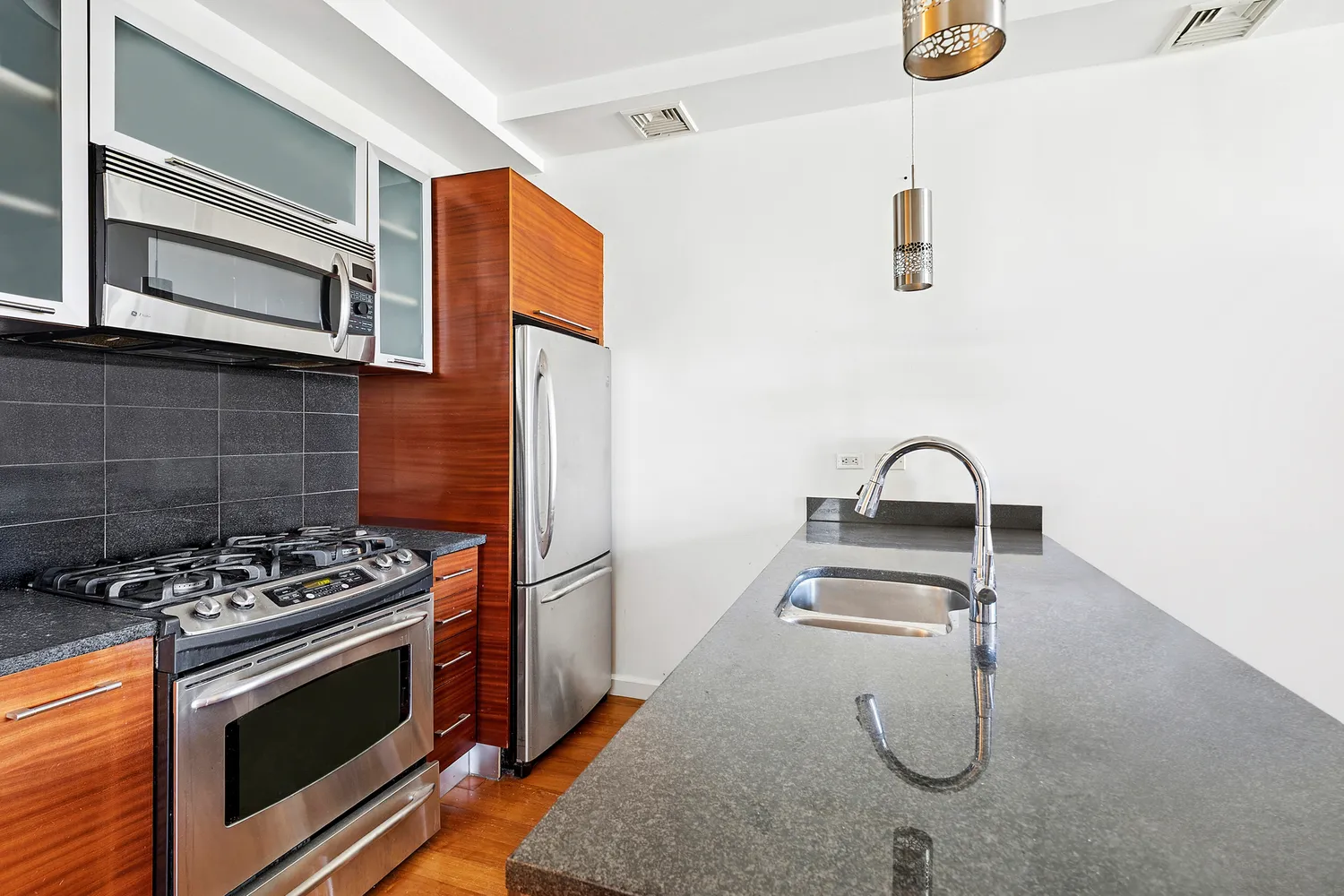 $6,500 | 78 Roebling Street, Unit 2B | Williamsburg