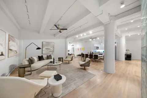 $2,800,000 | 95 Vandam Street, Unit 2R | Hudson Square