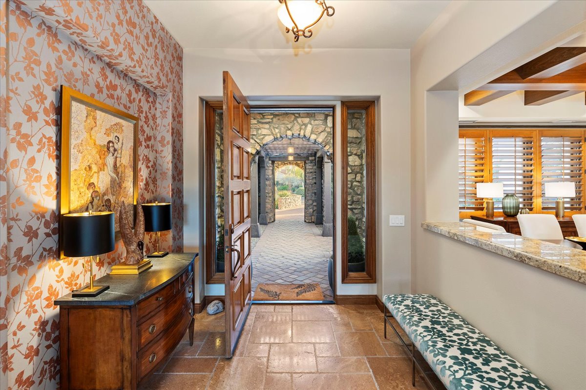 41 Cassis Circle Rancho Mirage, CA 92270 - Photo 4 of 11