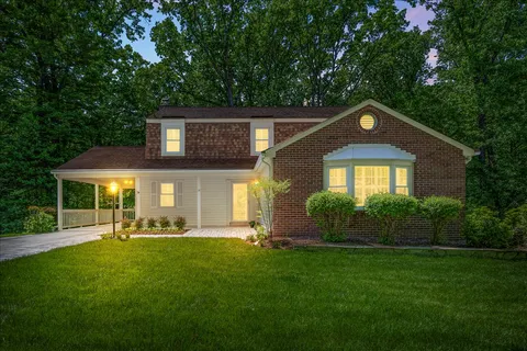 Contact Agent | 14 South Duke Street, Rockville, MD 20850