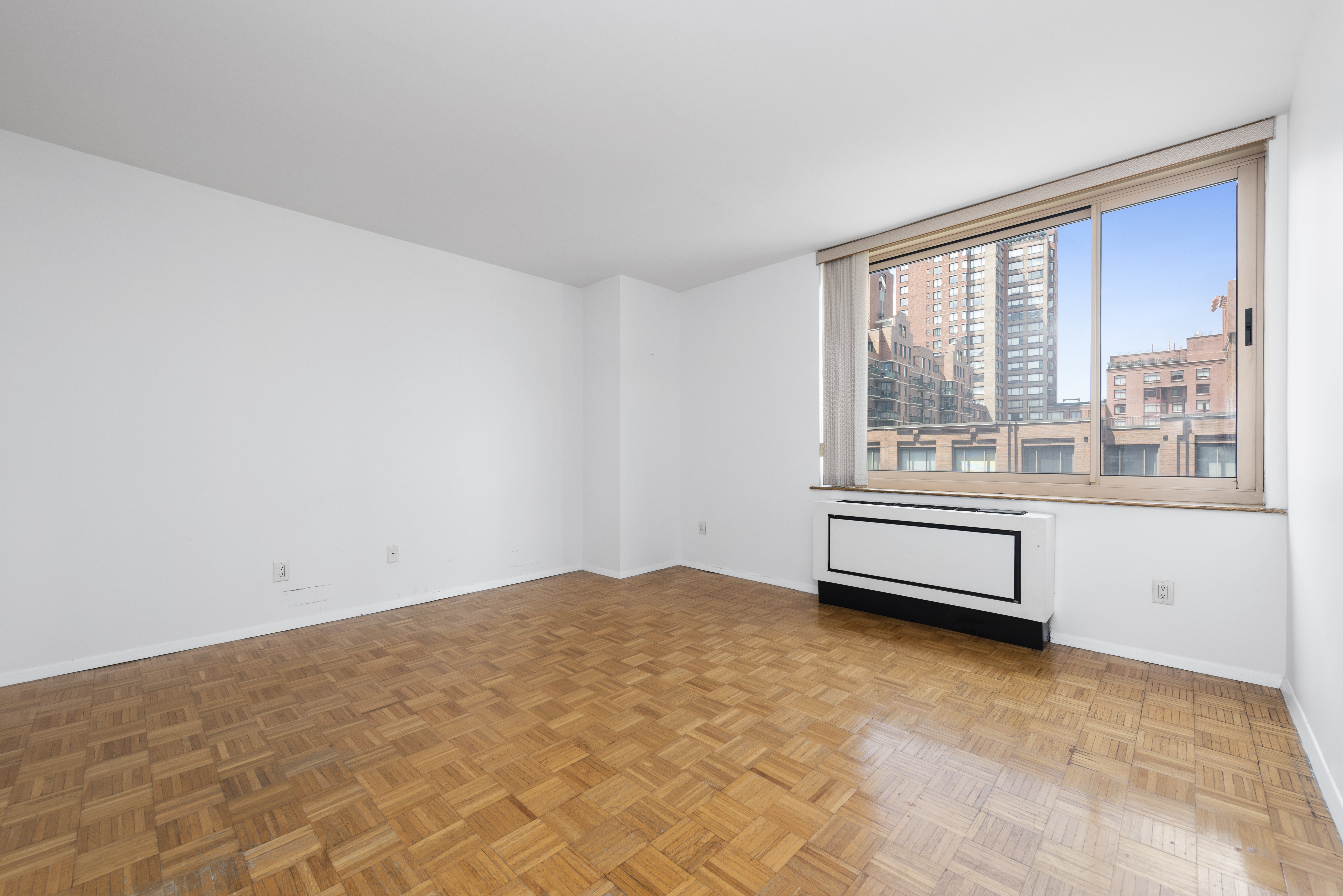 250 South End Avenue, Unit 9A Manhattan, NY 10280 - Photo 3 of 7