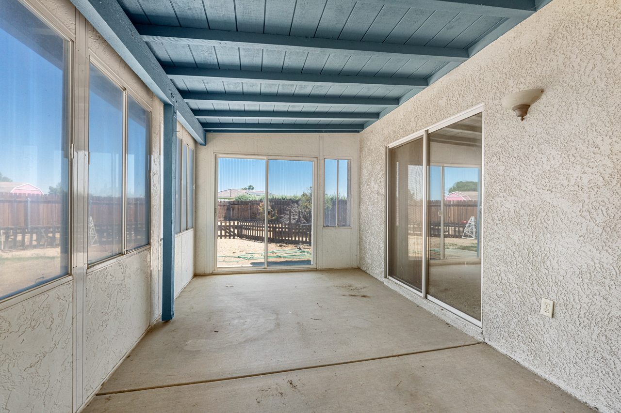 12450 Algonquin Road Apple Valley, CA 92308 - Photo 39 of 56