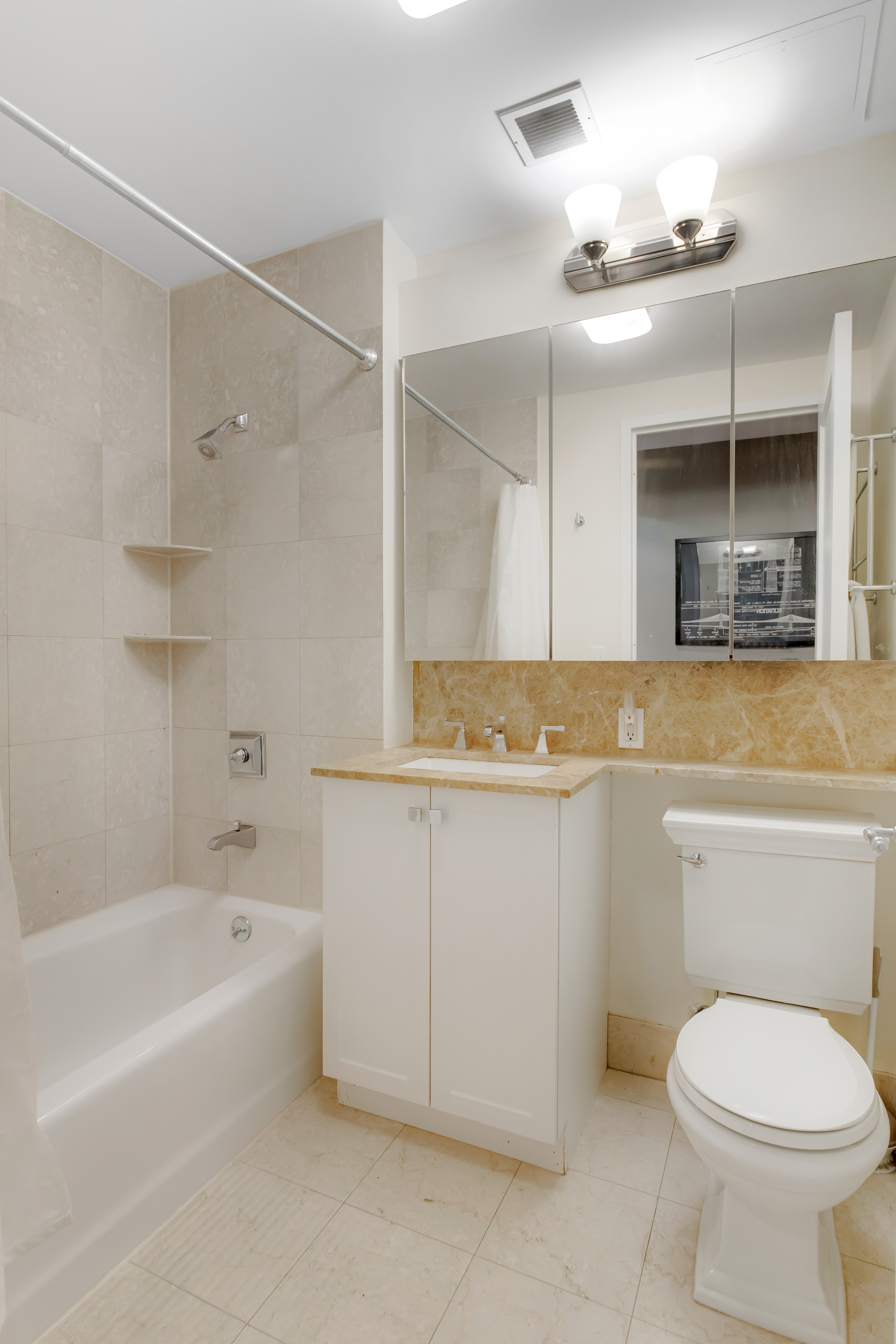 21-23 South William Street, Unit 7B Manhattan, NY 10004 - Photo 6 of 11