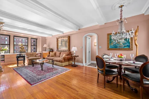 $720,000 | 339 East 58th Street, Unit 9A | Sutton Place