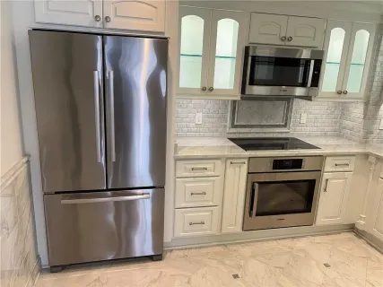 $156,000 | 2100 St Charles Avenue, Unit 7N, New Orleans, LA 70130