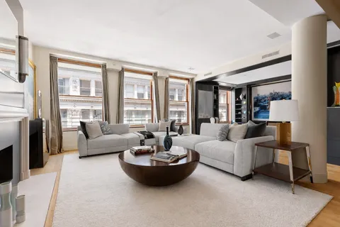 $5,395,000 | 32 West 18th Street, Unit 7B | Flatiron