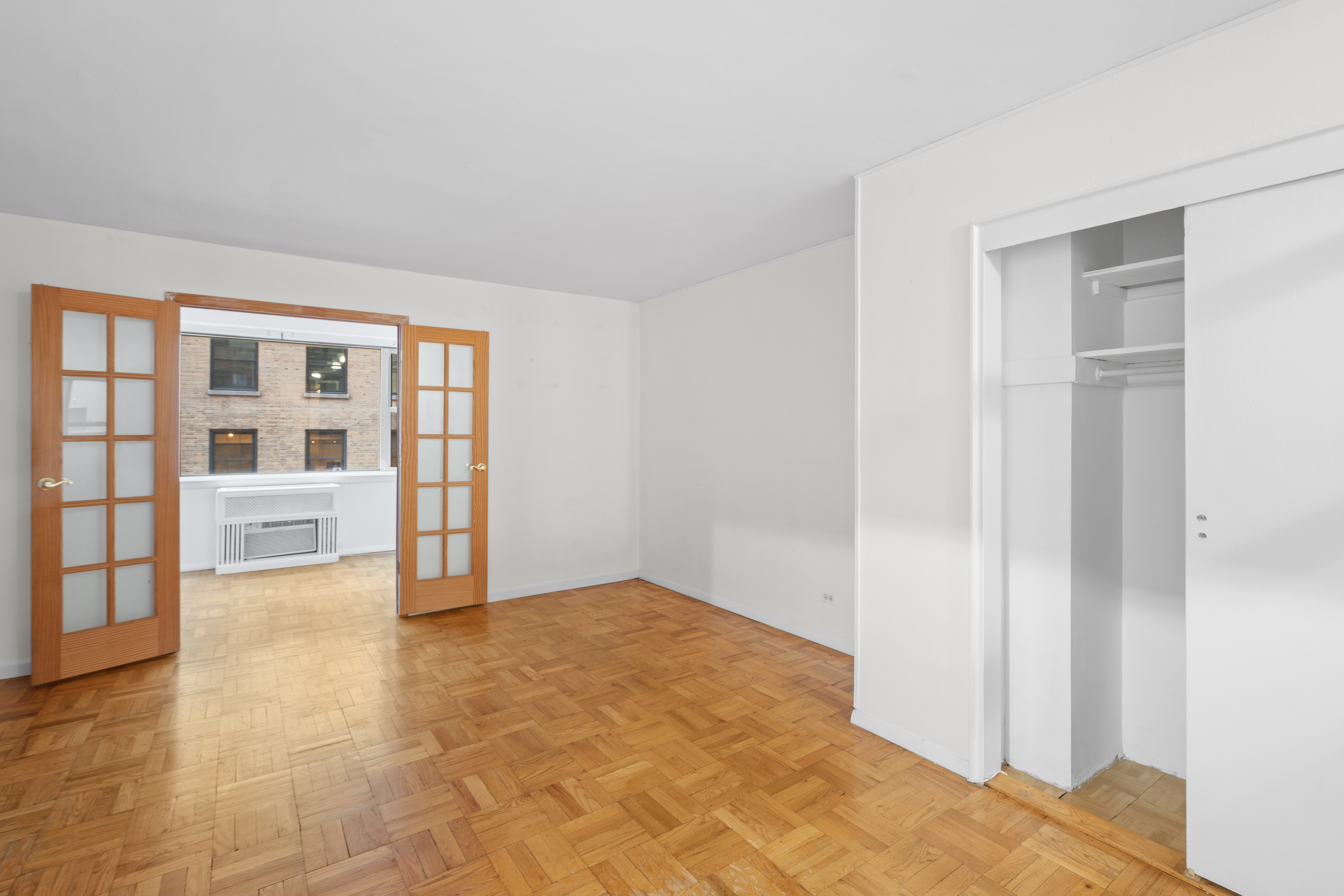 139 East 33rd Street, Unit 4H Manhattan, NY 10016 - Photo 4 of 19