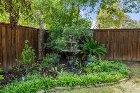 $475,000 | Address Upon Request, Dalworthington Gardens, TX 76016