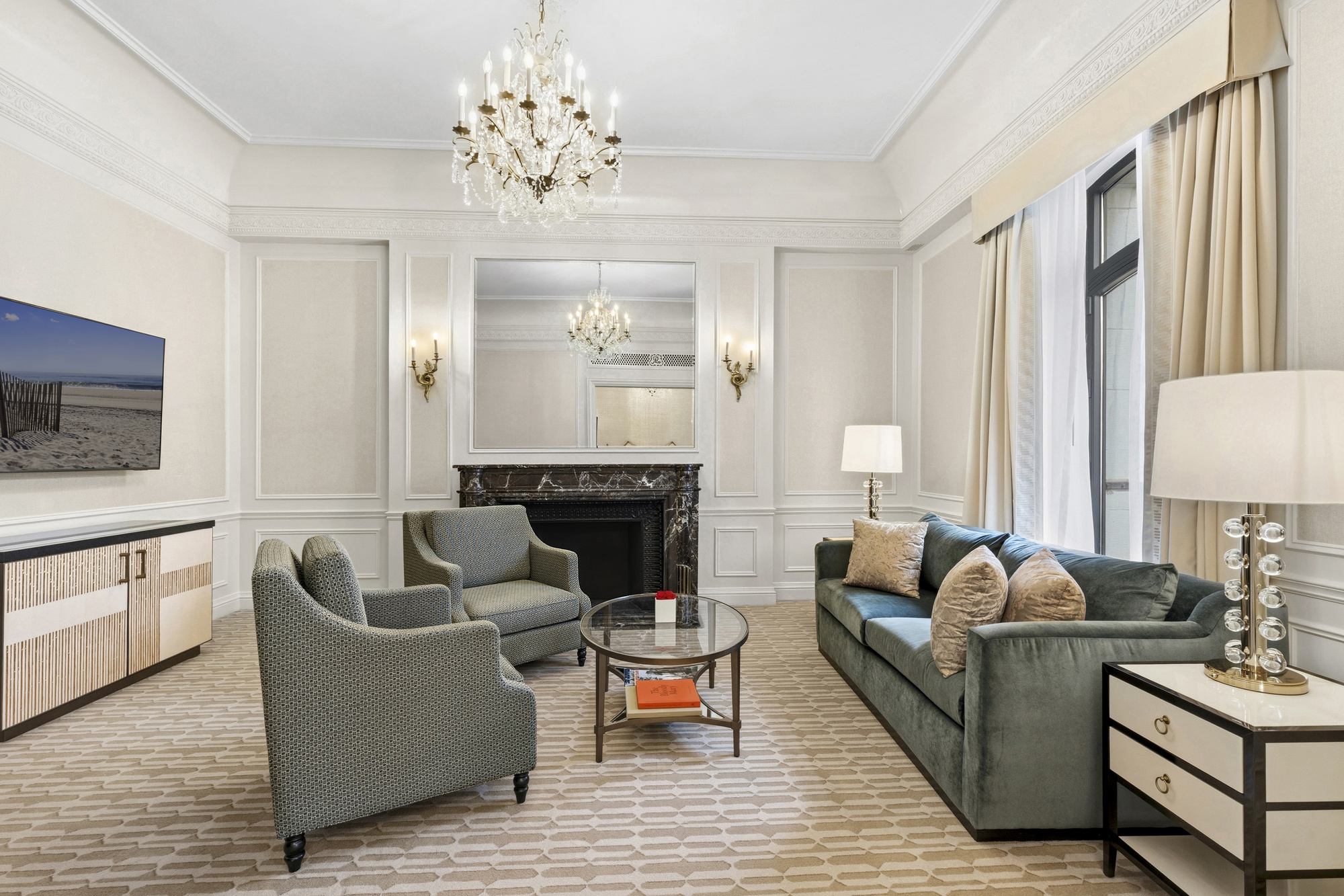 2 East 55th Street, Unit 807W30 Manhattan, NY 10022 - Photo 2 of 13 Gallery Image 2