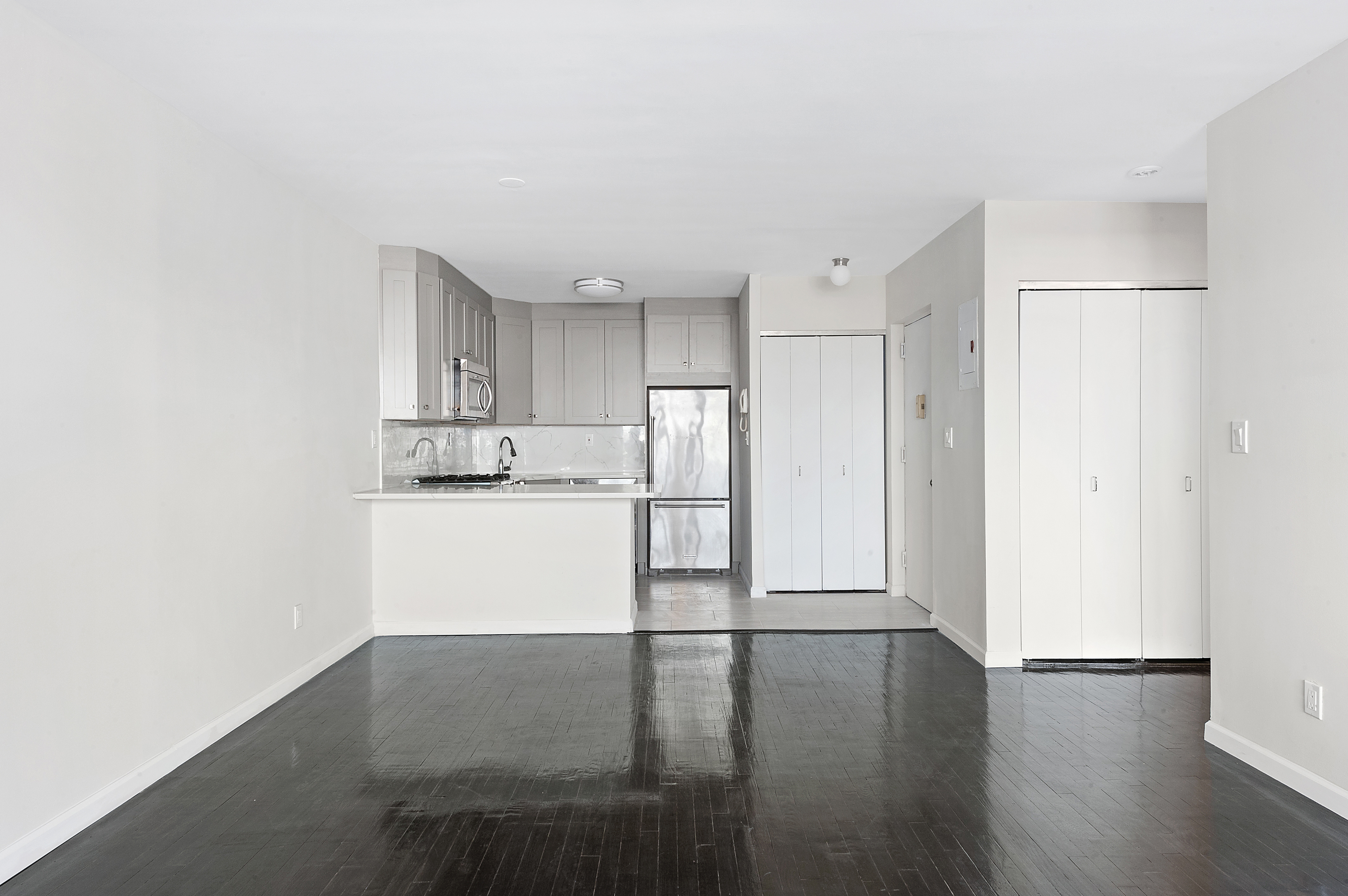 181 7th Avenue, Unit 8B Manhattan, NY 10011 - Photo 8 of 10