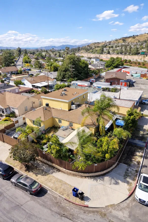 $1,450,000 | 7703 North Hollywood Way, Burbank, CA 91505