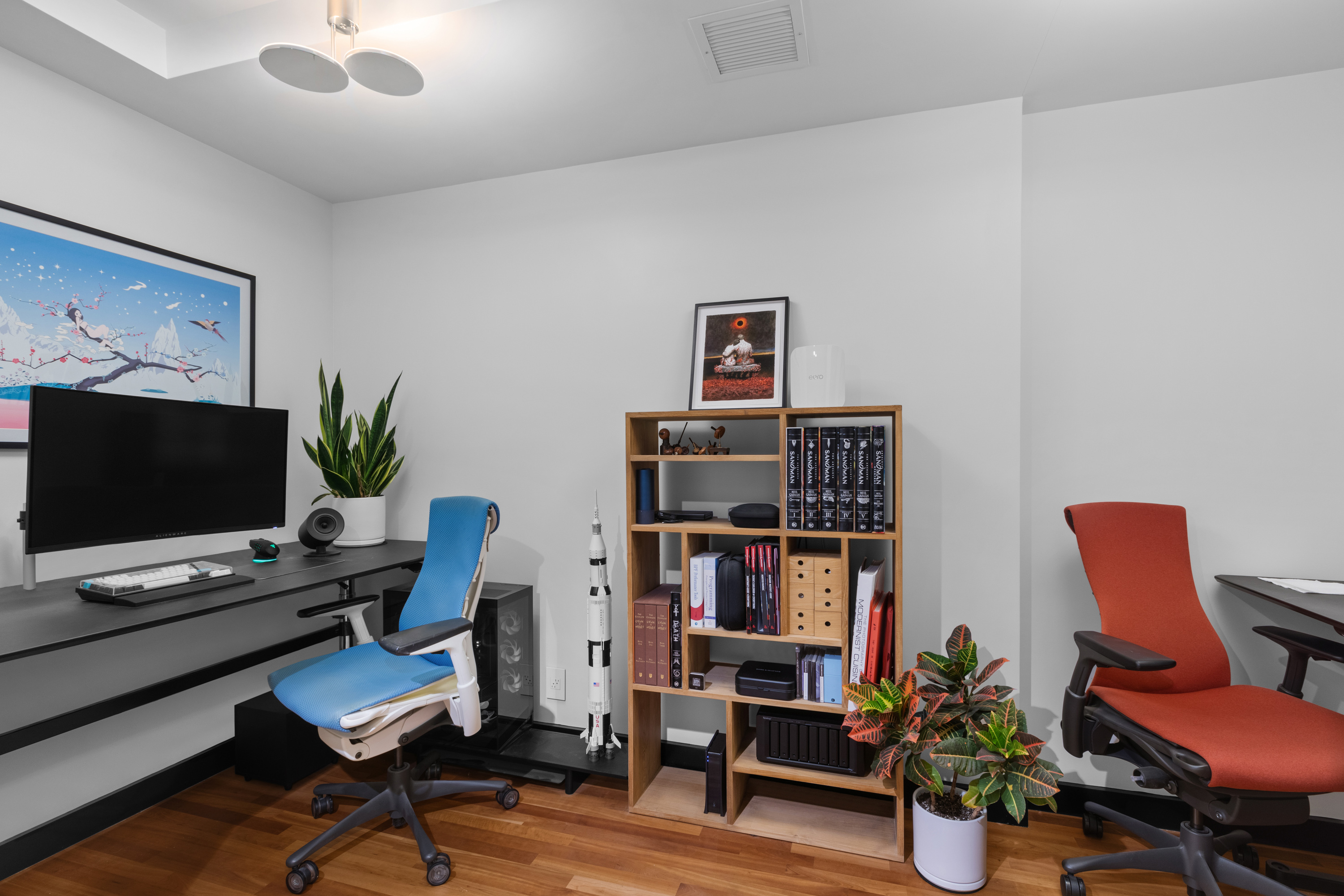 39 North Moore Street, Unit 2A Manhattan, NY 10013 - Photo 12 of 17 a view of a workspace with furniture and a window