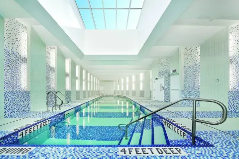 a picture of a swimming pool