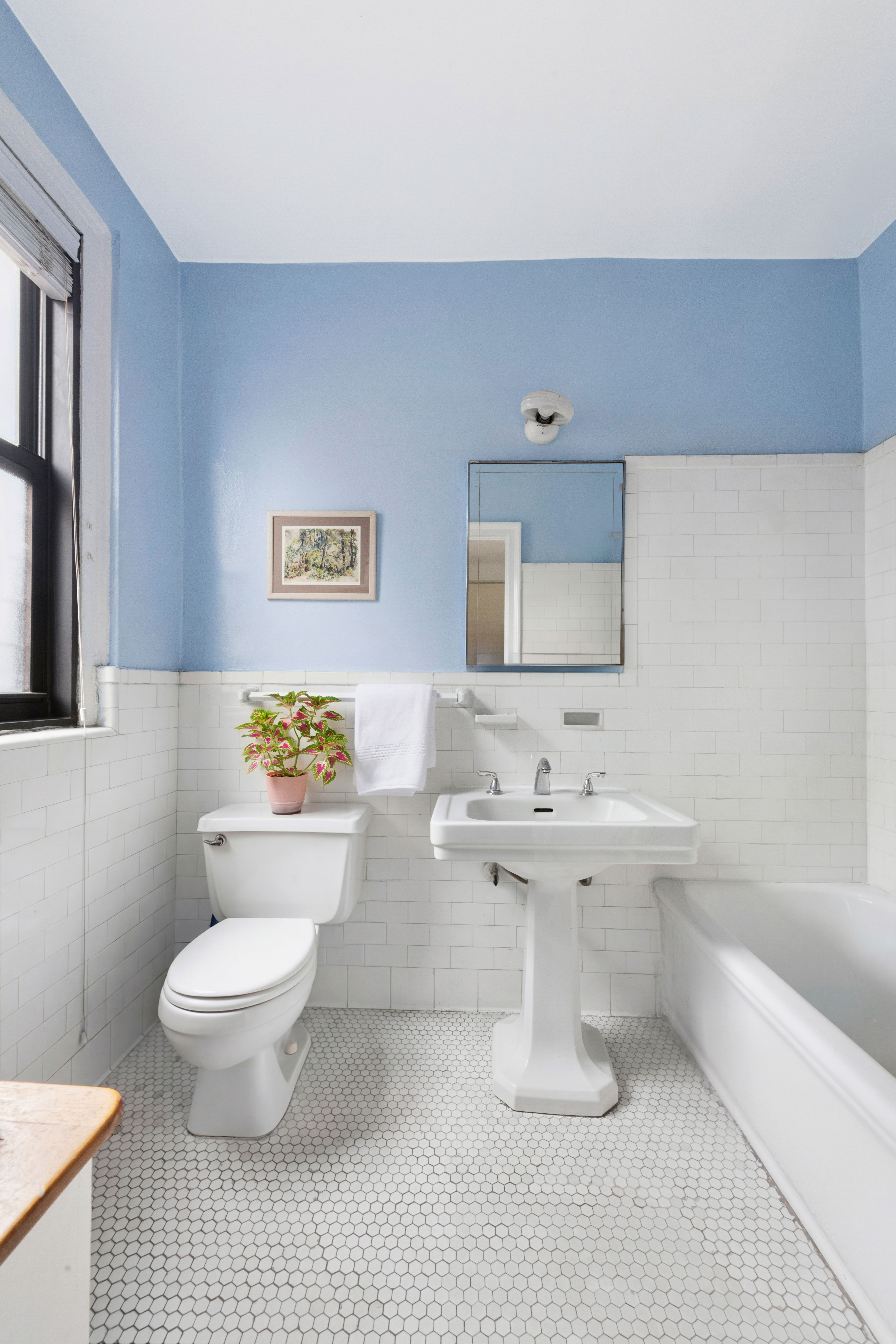 161 West 75th Street, Unit 10A Manhattan, NY 10023 - Photo 12 of 17
