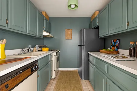 $1,500,000 | 361 Clinton Street, Unit 2D | Carroll Gardens