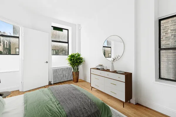 $4,700 | 643 9th Avenue, Unit 5A | Hell's Kitchen