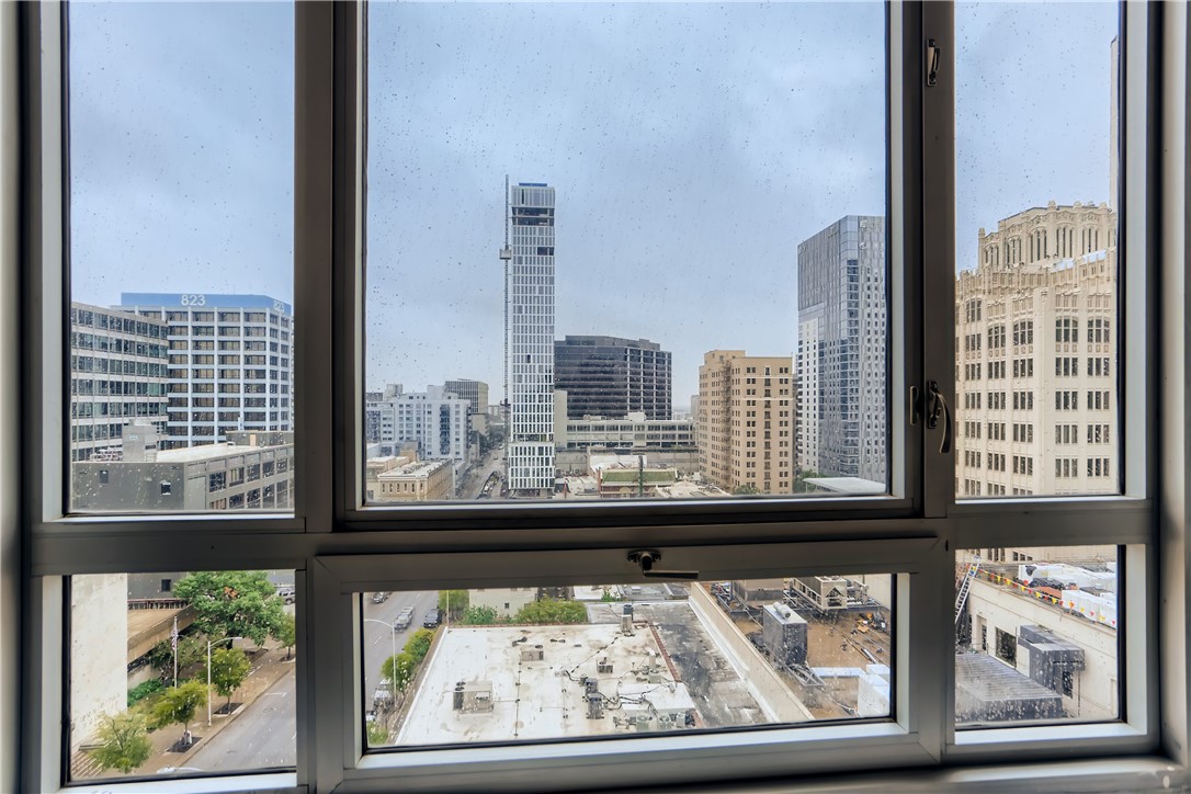 710 Colorado Street, Unit 9E Austin, TX 78701 - Photo 11 of 30