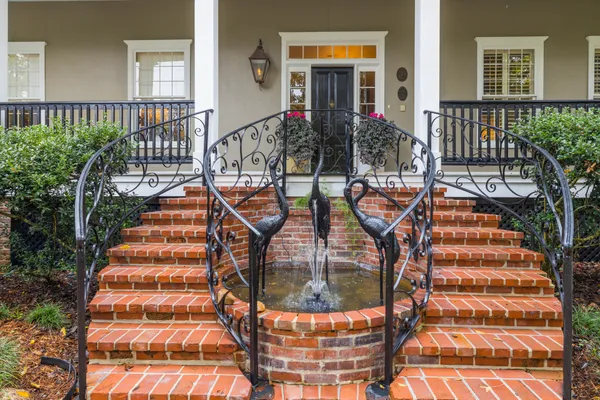 $1,395,000 | 105 Mill Valley Run, Lafayette, LA 70508
