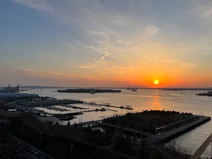 $2,400,000 | 160 Columbia Heights, Unit 10F | Brooklyn Heights