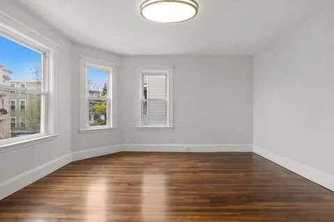 $620,000 | 20 Connecticut Avenue, Unit 2, Somerville, MA 02145