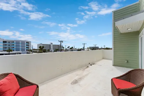 $1,999,000 | 51 North Orlando Avenue, Cocoa Beach, FL 32931