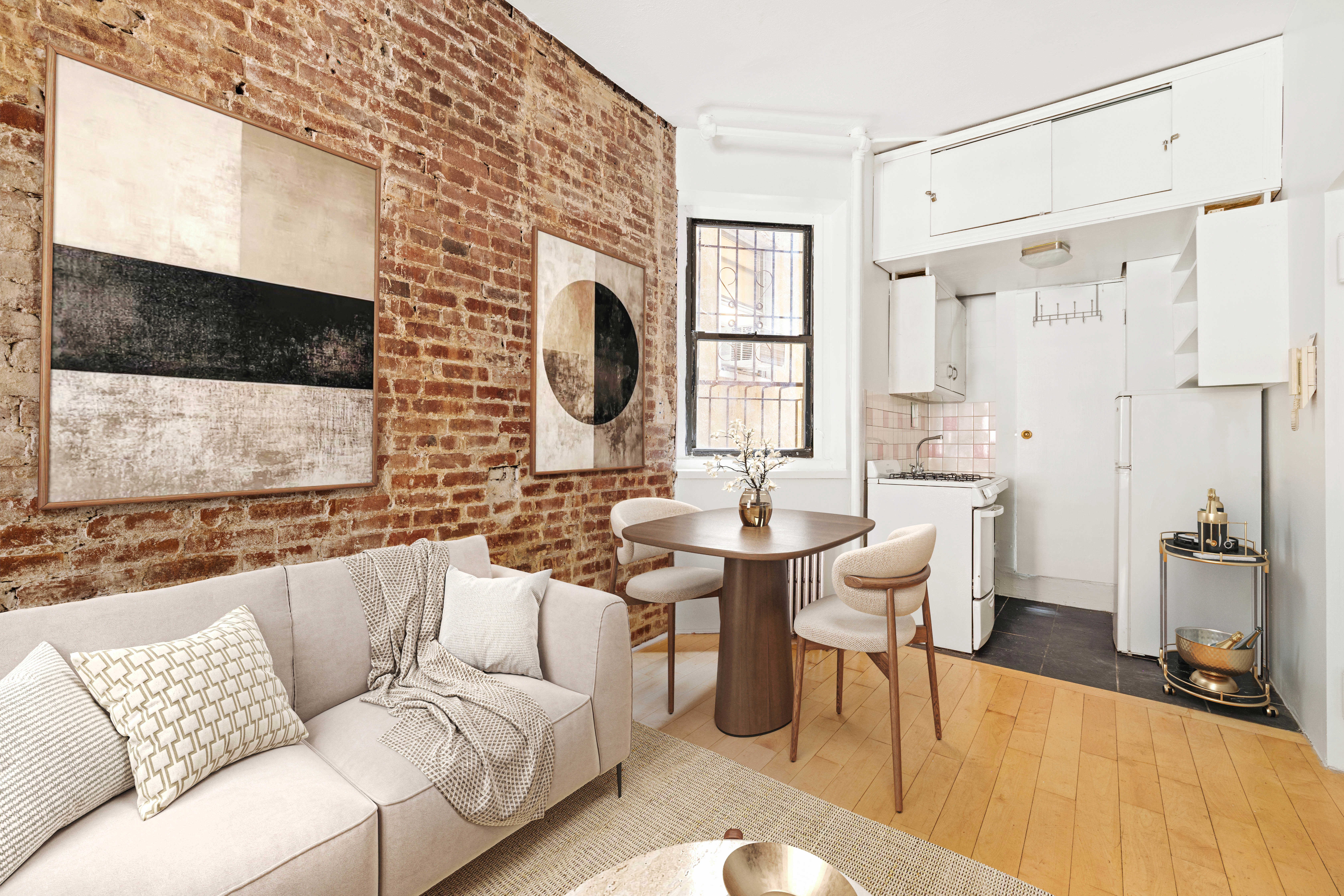 241 East 7th Street, Unit 1B Manhattan, NY 10009 - Photo 2 of 6