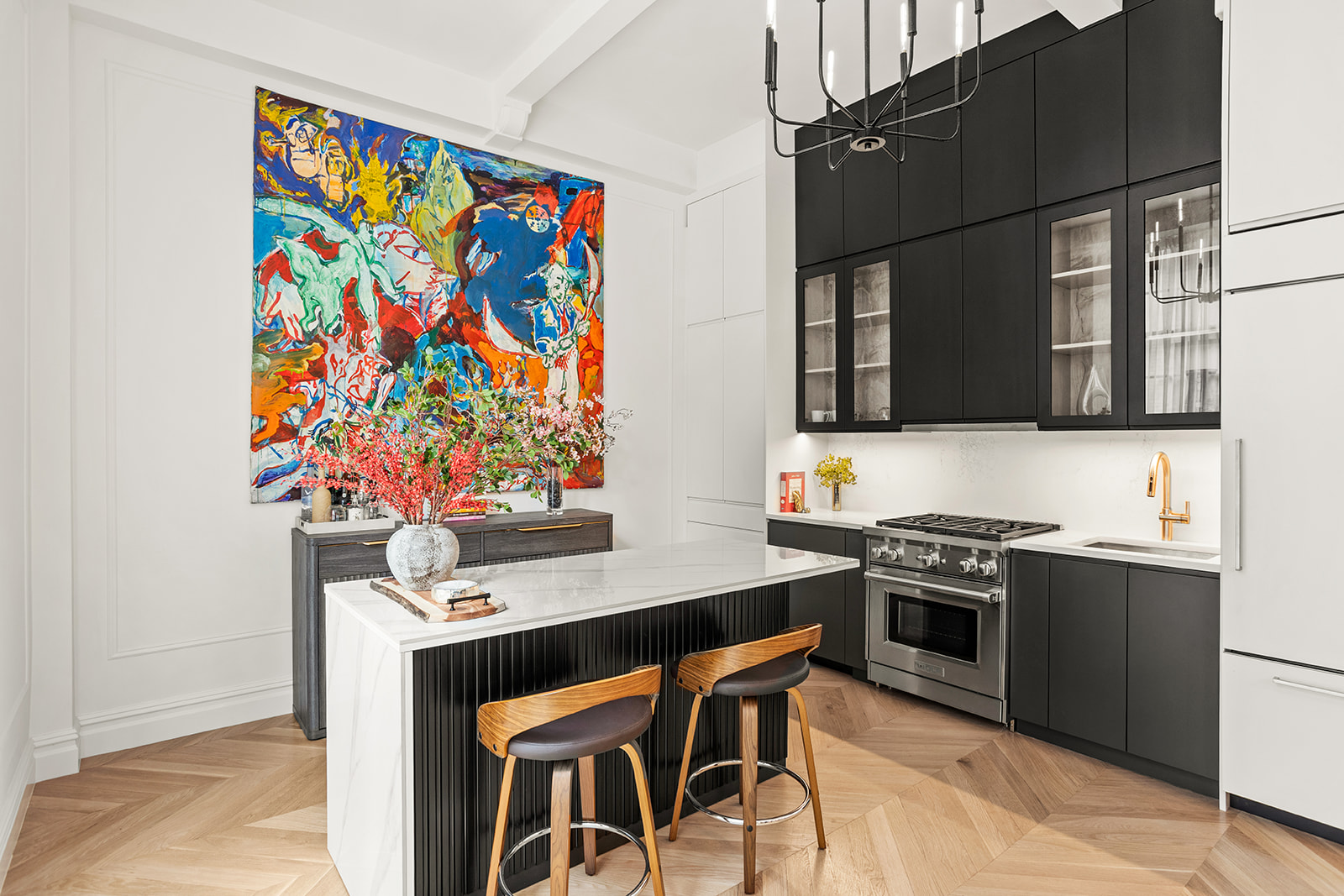 33 West 67th Street, Unit 4M Manhattan, NY 10023 - Photo 4 of 11