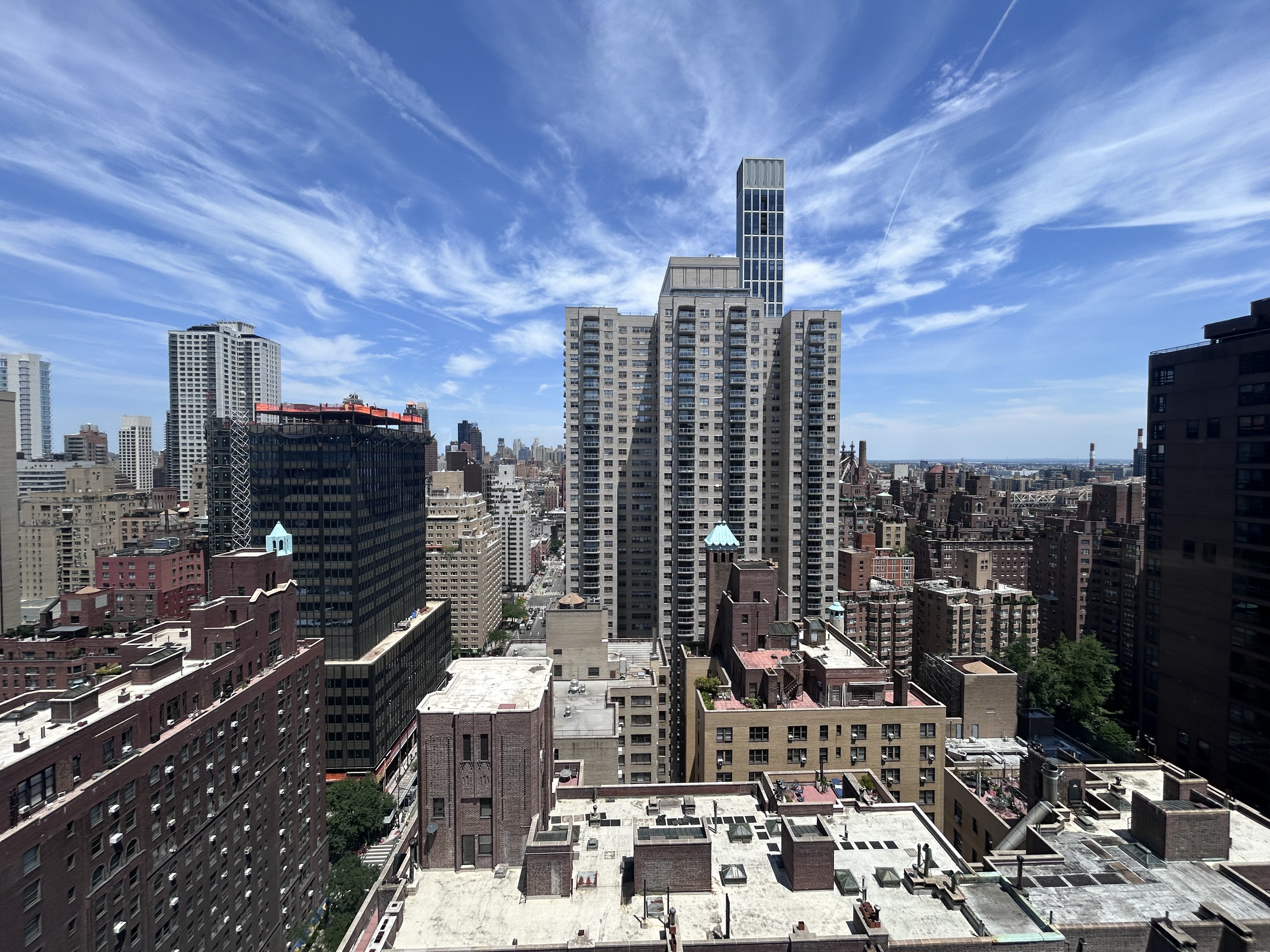 400 East 54th Street, Unit 30D Manhattan, NY 10022 - Photo 10 of 18 Gallery Image 10