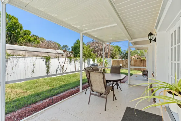 $575,000 | 390 Nora Avenue, Merritt Island, FL 32952