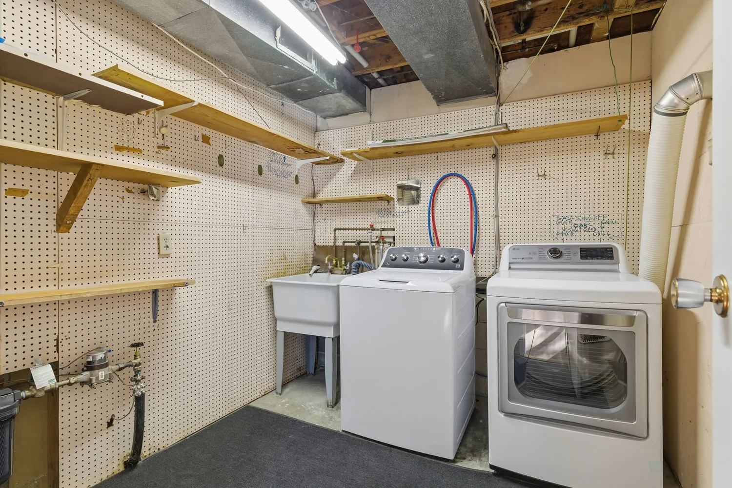 Contact Agent | 199 Avondale Street, Pittsburgh, PA 15237