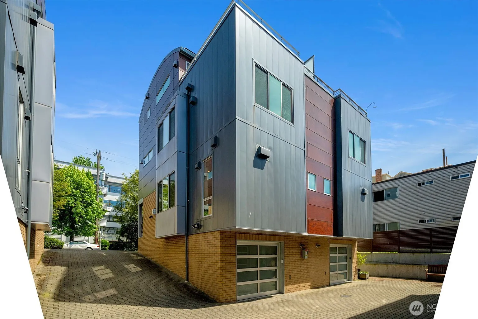 307 14th Avenue East, Unit B Seattle, WA 98112 - Photo 34 of 36