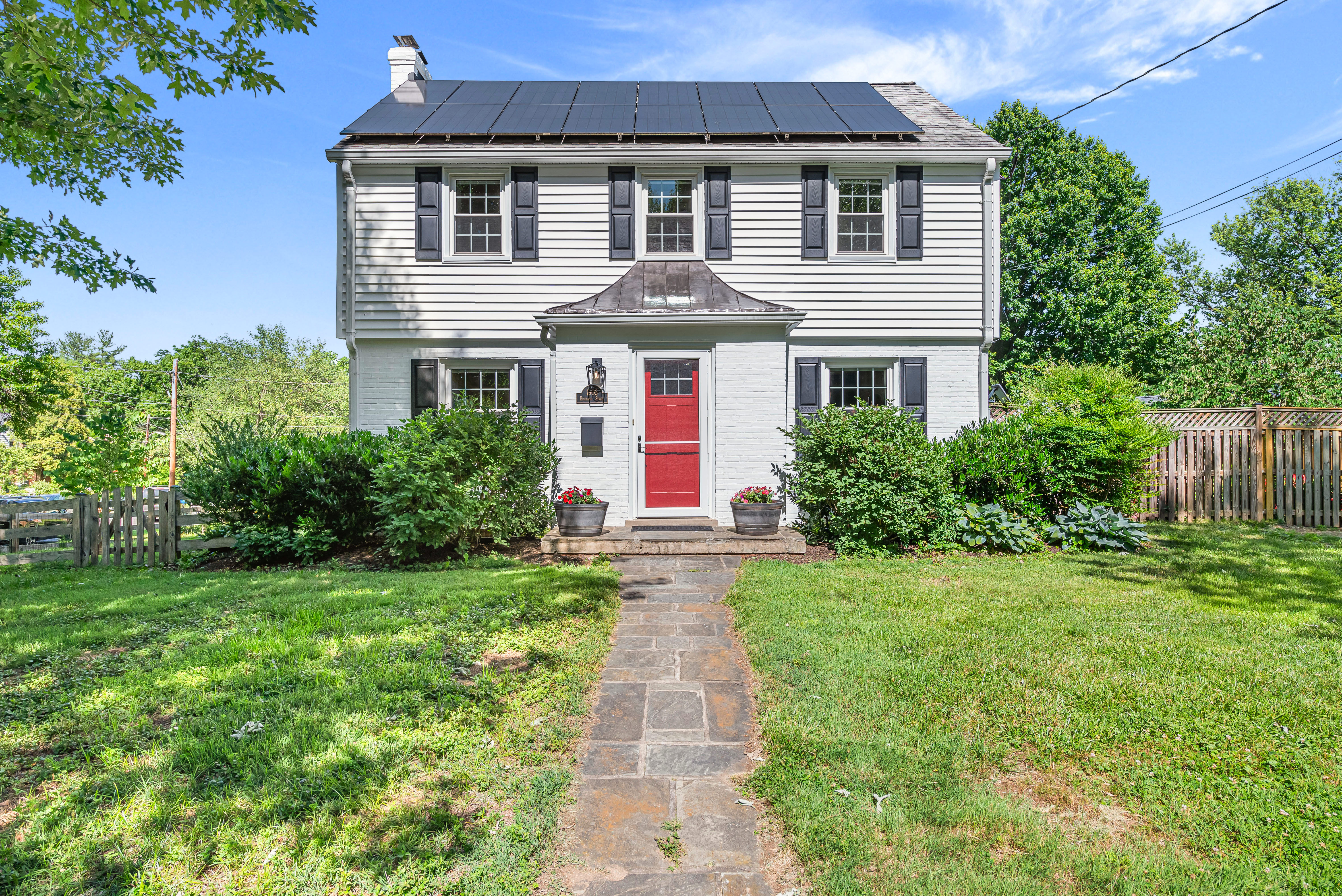 1905 Brisbane Street Silver Spring, MD 20902 - Photo 2 of 9