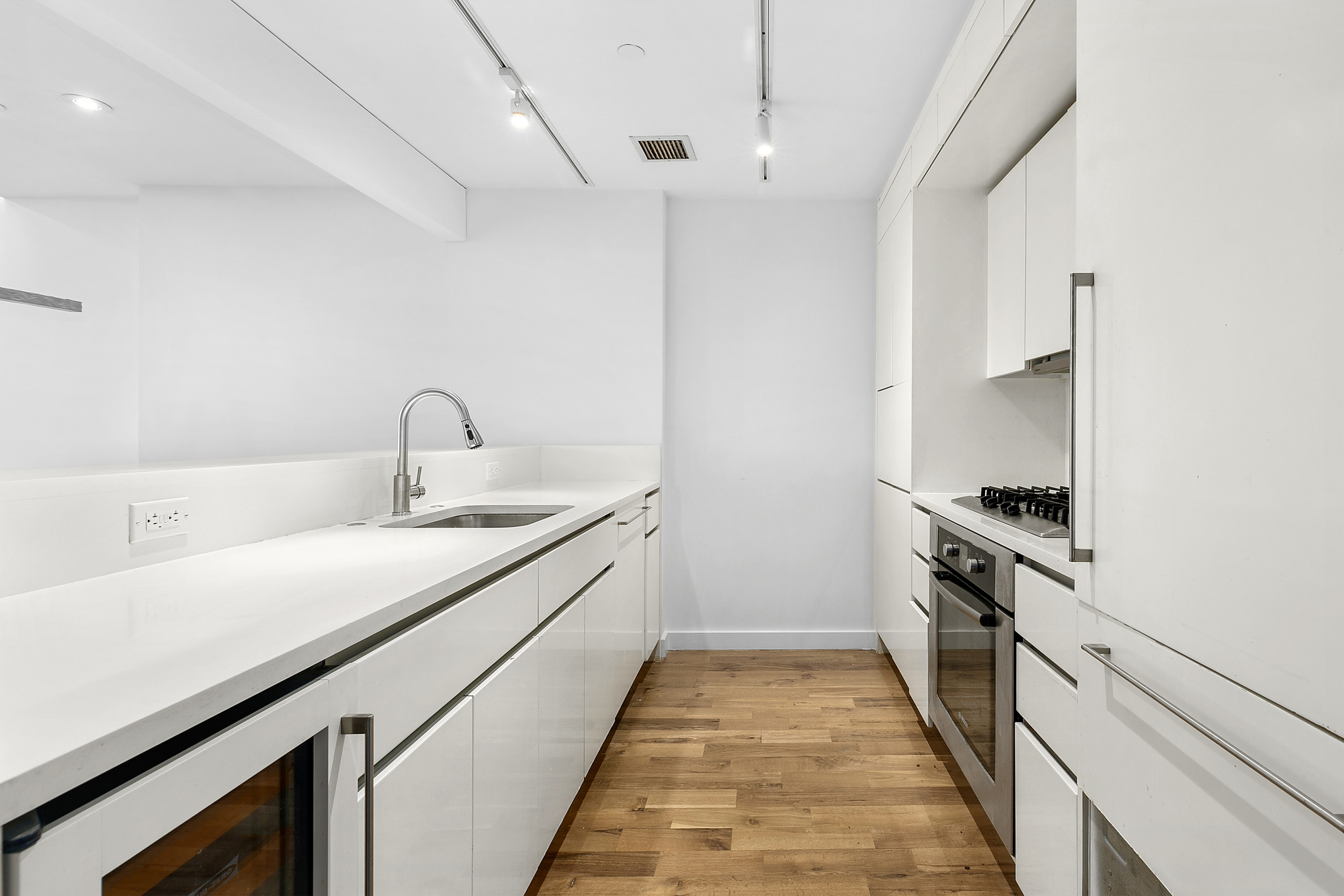 50 Franklin Street, Unit 9D Manhattan, NY 10013 - Photo 14 of 15