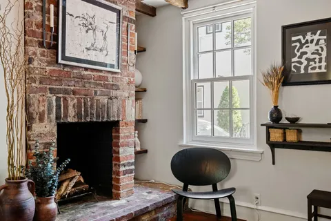 $380,000 | 142 Carpenter Street, Philadelphia, PA 19147