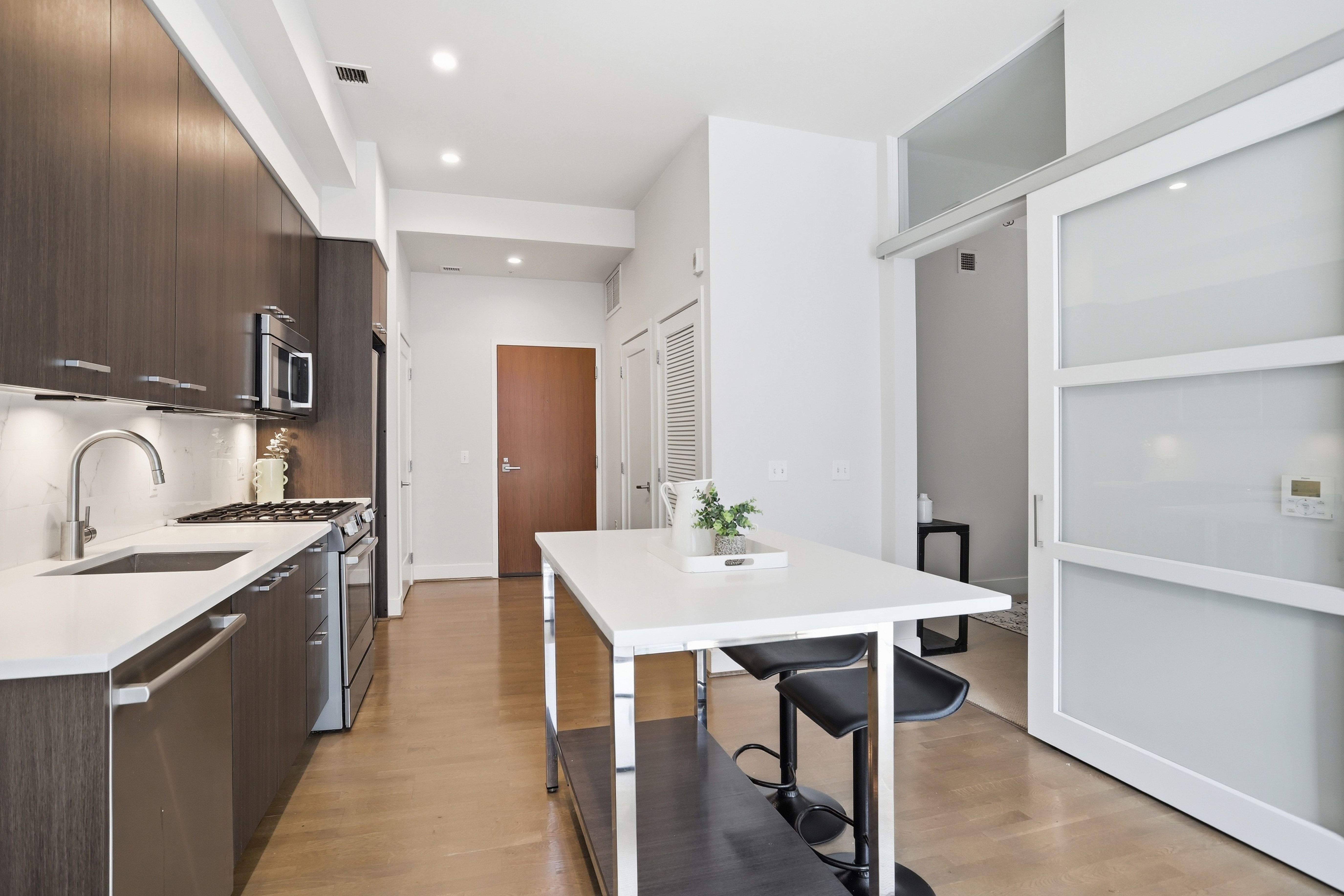 525 Water Street Southwest, Unit 311 Washington, DC 20024 - Photo 12 of 57