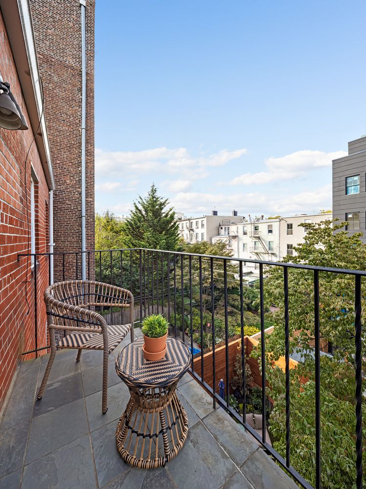 $1,795,000 | 333 Sackett Street, Unit 3 | Carroll Gardens