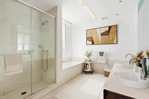 $3,850,000 | 52 Thomas Street, Unit PHB | TriBeCa