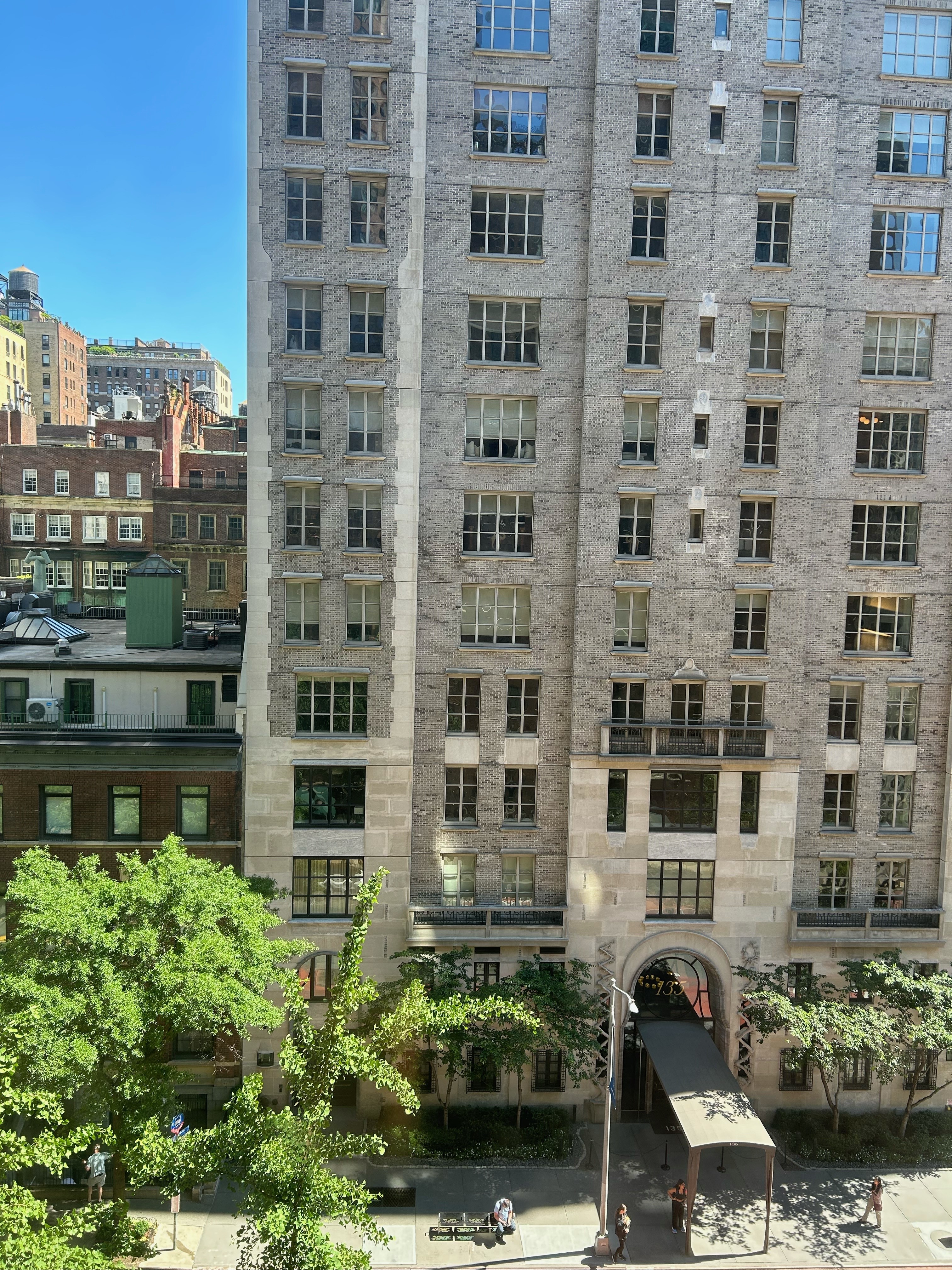 124 East 79th Street, Unit 7D Manhattan, NY 10075 - Photo 16 of 26 front view of a building