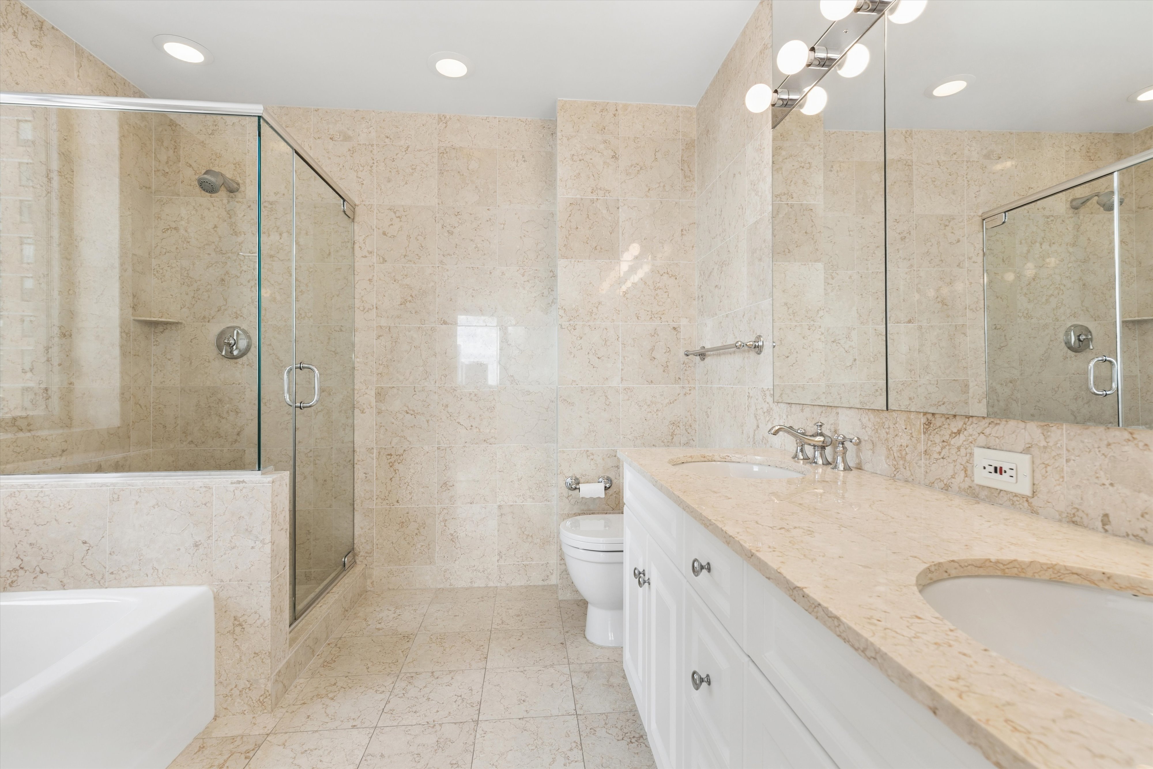 2 Columbus Avenue, Unit 30A Manhattan, NY 10023 - Photo 7 of 13
