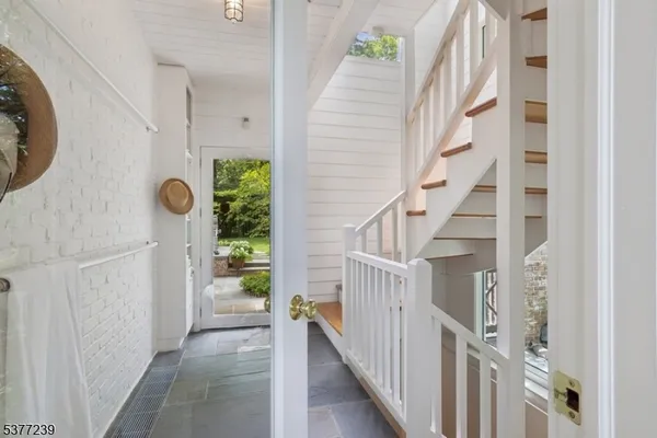 $3,888,000 | 21 Hardwell Road, Short Hills, NJ 07078