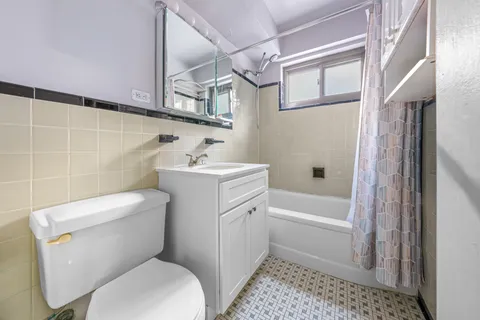 $389,000 | 21-80 33rd Road, Unit 3C | Astoria