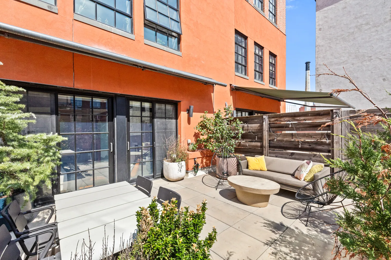 $2,000,000 | 37 Bridge Street, Unit 4G | DUMBO