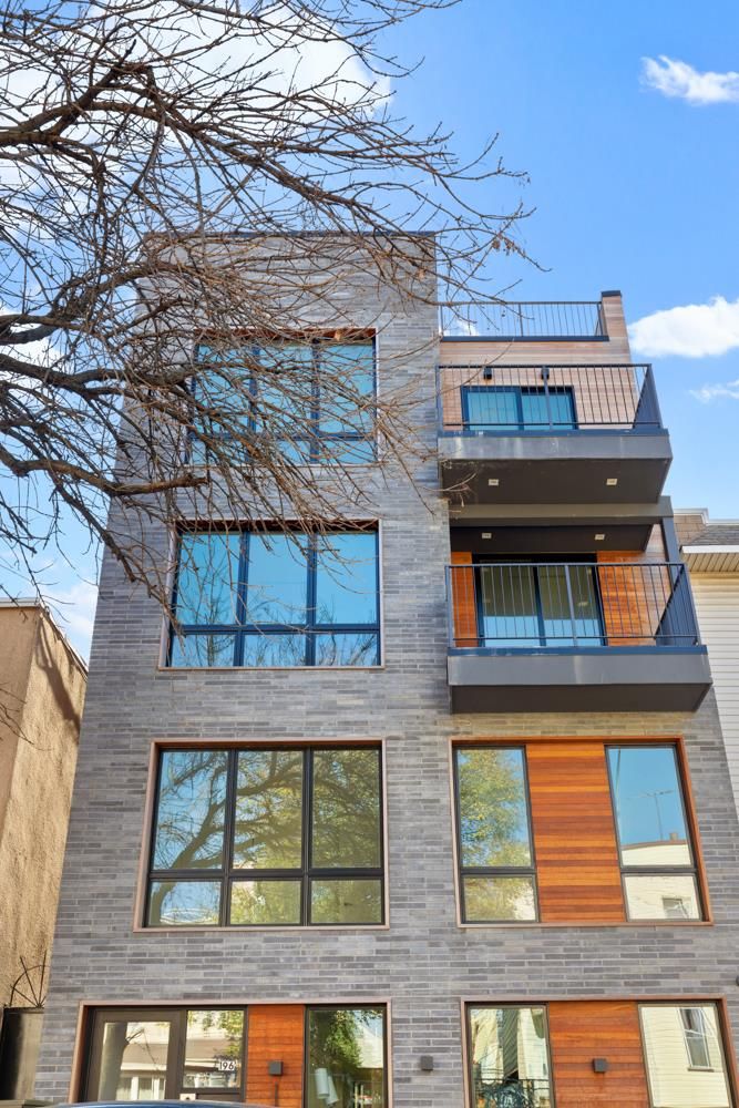 196 Devoe Street, Unit 4R Brooklyn, NY 11211 - Photo 11 of 12