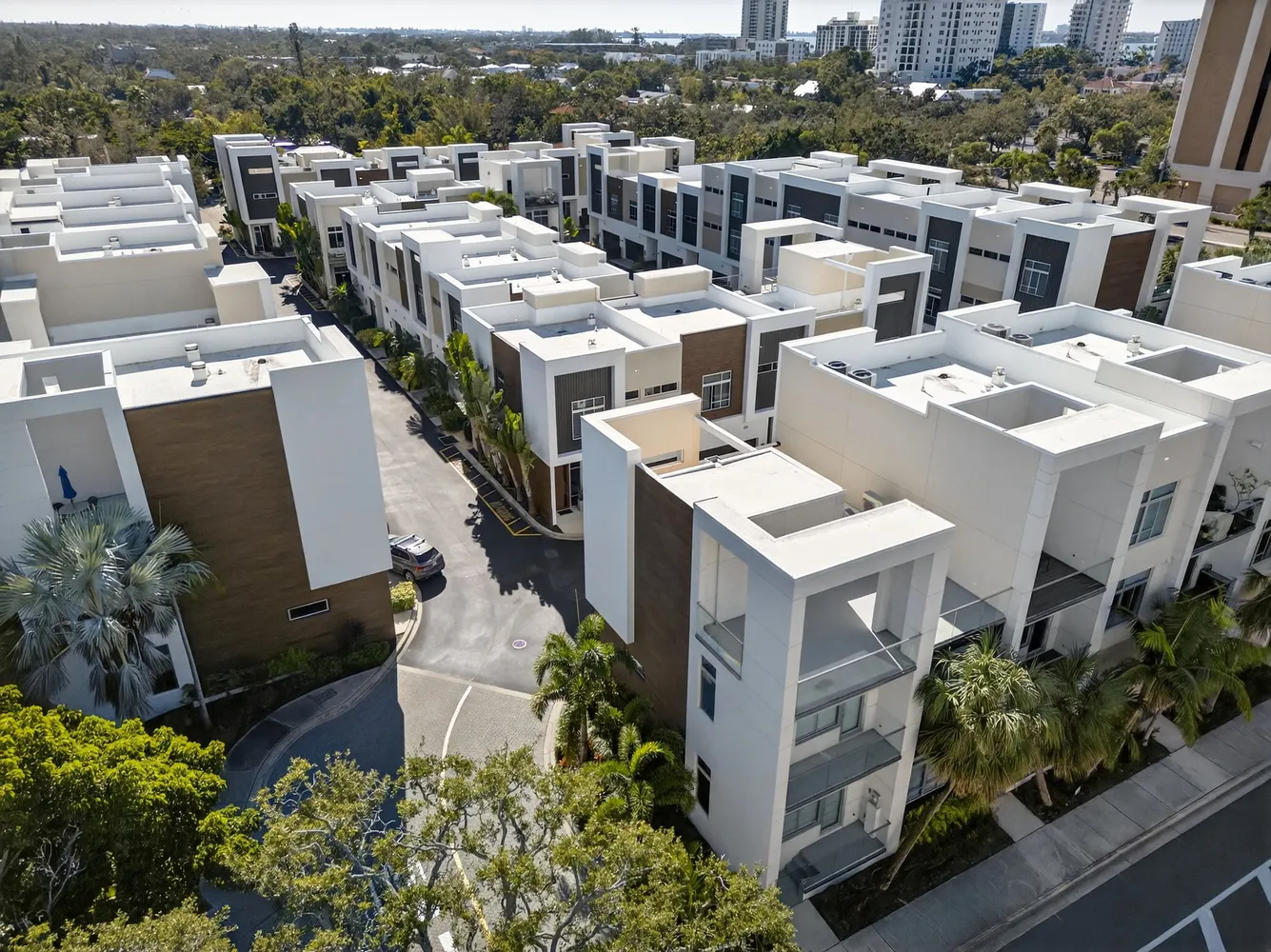 $965,000 | 234 Cosmopolitan Court, Sarasota, FL 34236