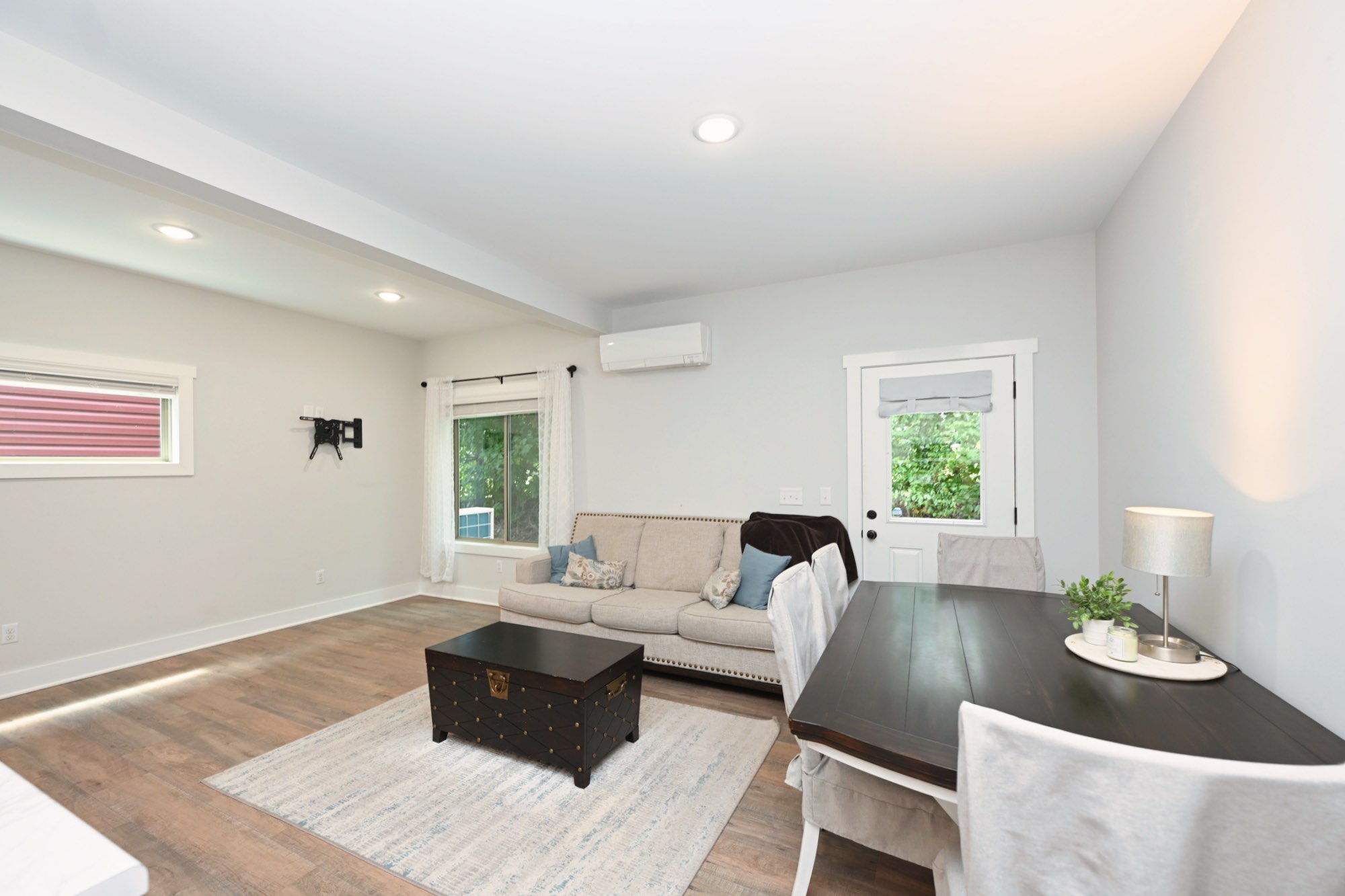 211 Golf Club Lane Springfield, TN 37172 - Photo 13 of 41 a living room with furniture and a window