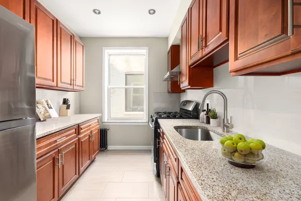 $3,250 | 28 Lefferts Avenue, Unit 2R | Prospect Lefferts Gardens